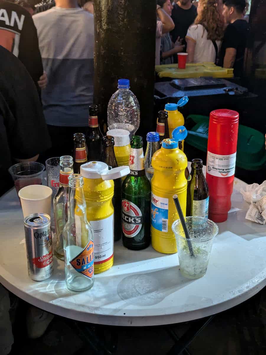 2024-07-20 Köln Heumarkt CSD zu viele Verpackungslösungen