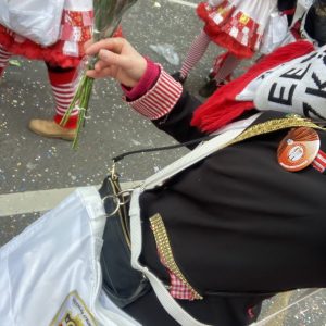 Kamellebüggel: Verteilsystem in Mehrwegbeuteln