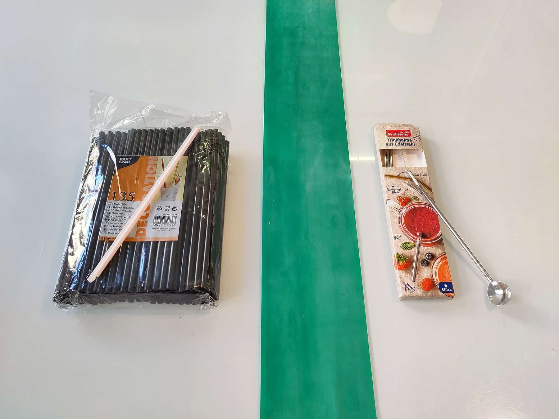 Nürnberg, Deutschland, Trinkhalme aus Edelstahl statt Plastikstrohhalm